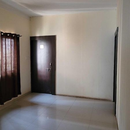 SPOT ON 72974 Gokul Lodge Pune Exterior foto