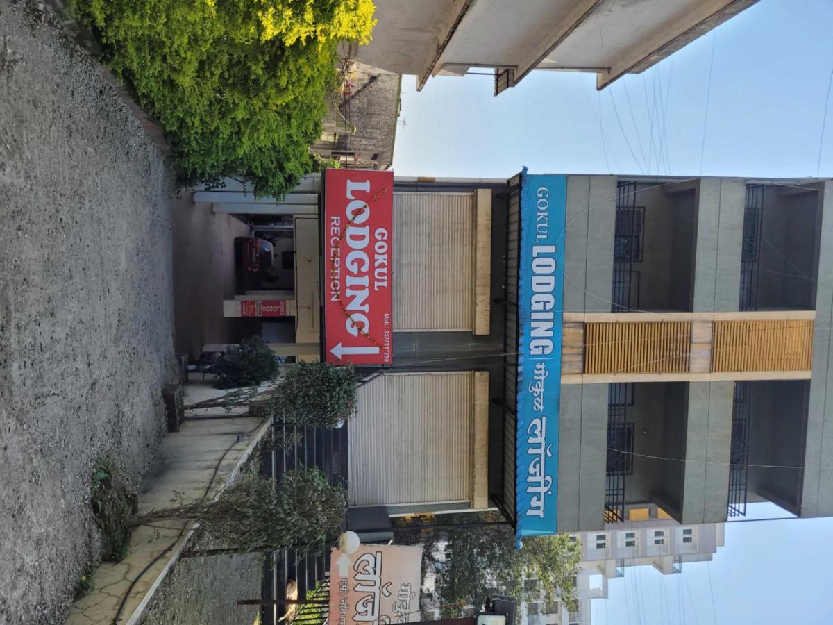 SPOT ON 72974 Gokul Lodge Pune Exterior foto